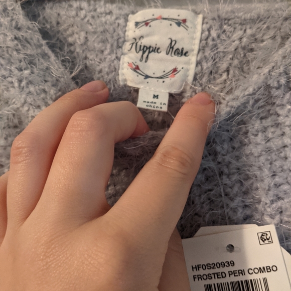 Baby blue sweater - Picture 2 of 2